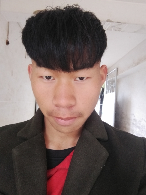 少年不在少的第二张照片--嵩明上门女婿服务网
